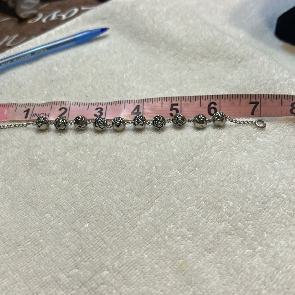 Silver Tone Rose Bead Bracelet religious - Picture 5 of 5